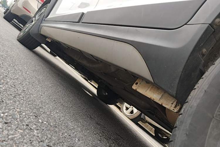 Used Chery Tiggo 3X 2018 1.5L Automatic Elite Edition Left Side Sill