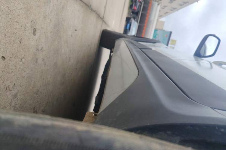 Used Chery Tiggo 3X 2018 1.5L Automatic Elite Edition Left Side Sill