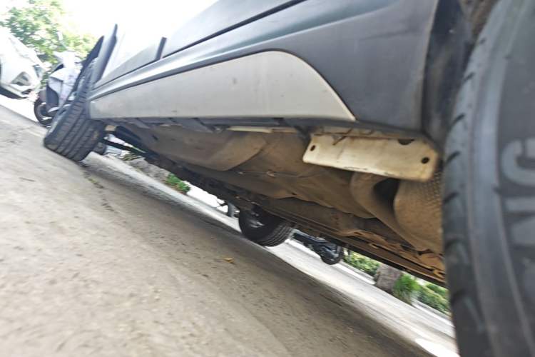 Used Chery Tiggo 3X 2018 1.5L Manual Elite Edition Left Side Sill