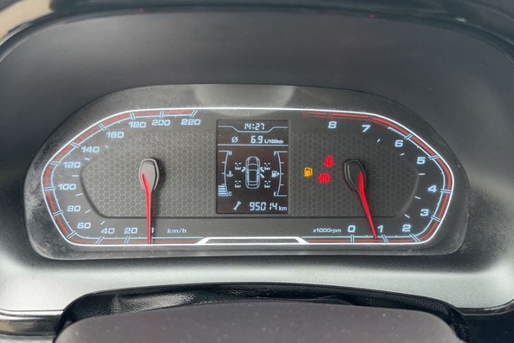Used Chery Tiggo 3X 2018 1.5L Manual Elite Edition Odometer Close Up