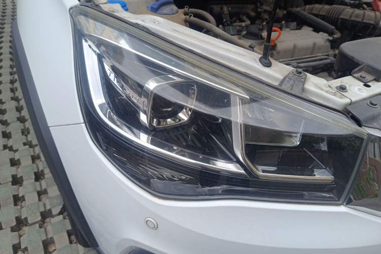 Used Chery Tiggo 3X 2018 1.5L Automatic Comfort Edition Right Front Headlight