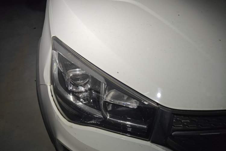 Used Chery Tiggo 3X 2018 1.5L Automatic Luxury Edition Right Front Headlight