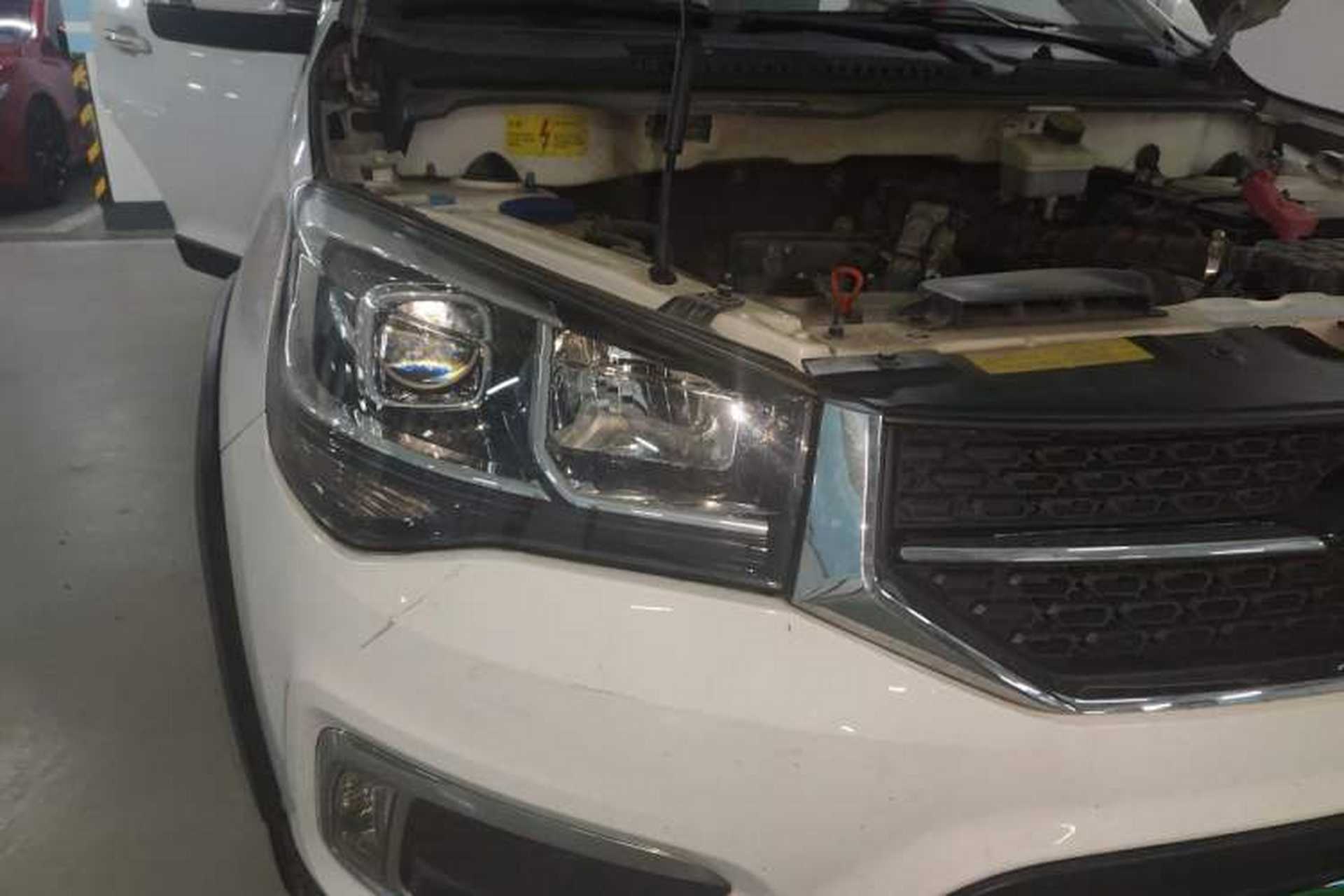 Used Chery Tiggo 3X 2018 1.5L Automatic Elite Edition Right Front Headlight