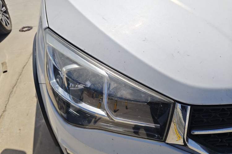 Used Chery Tiggo 3X 2018 1.5L Automatic Luxury Edition Right Front Headlight