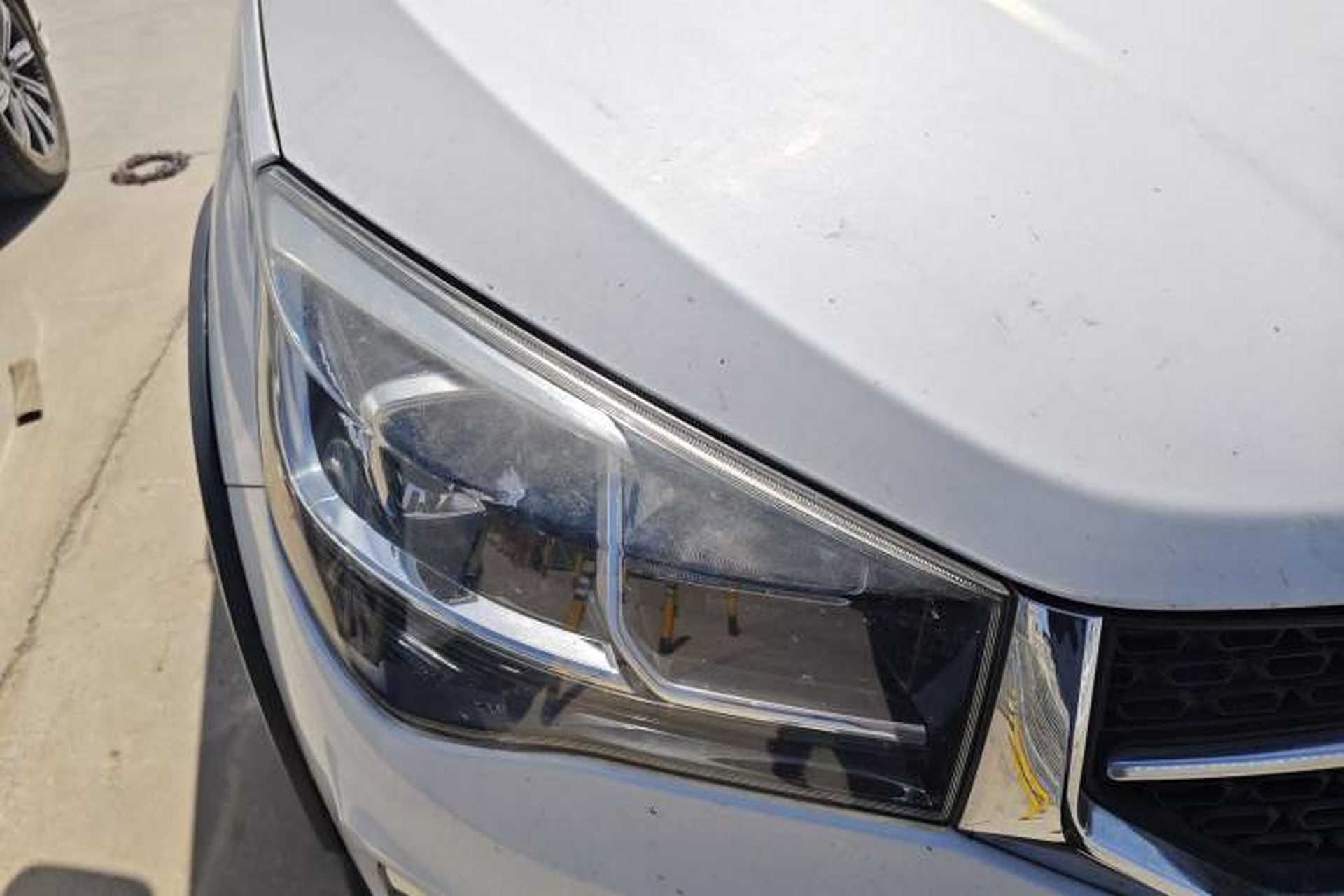 Used Chery Tiggo 3X 2018 1.5L Automatic Luxury Edition Right Front Headlight