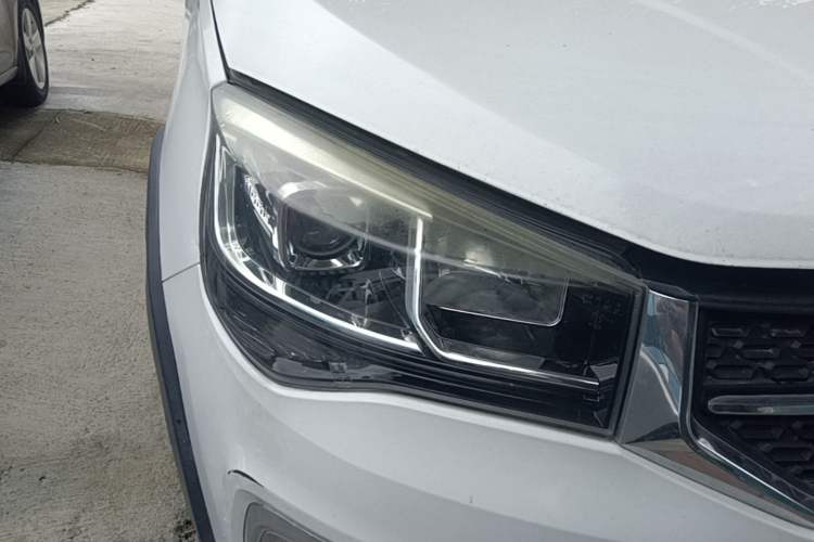 Used Chery Tiggo 3X 2018 1.5L Automatic Luxury Edition Right Front Headlight