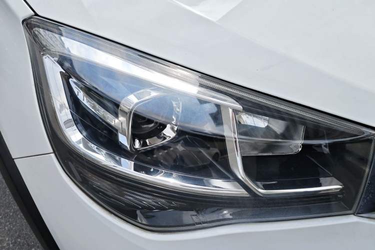 Used Chery Tiggo 3X 2018 1.5L Automatic Elite Edition Right Front Headlight