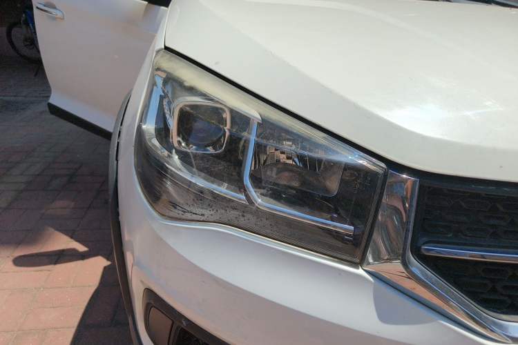 Used Chery Tiggo 3X 2018 1.5L Automatic Comfort Edition Right Front Headlight