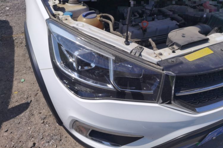 Used Chery Tiggo 3X 2018 1.5L Automatic Elite Edition Right Front Headlight