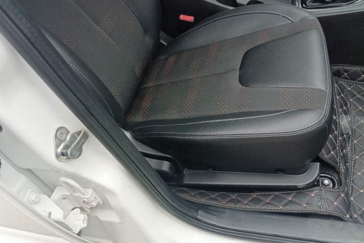 Used Chery Tiggo 3X 2018 1.5L Automatic Elite Edition Right Front Seat