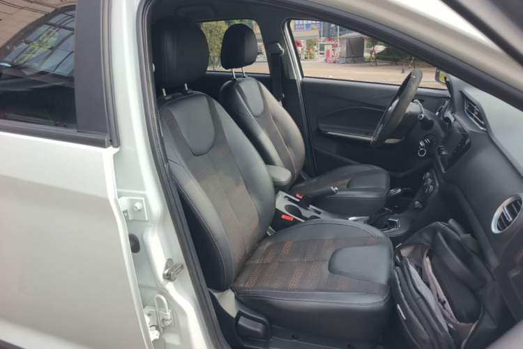 Used Chery Tiggo 3X 2018 1.5L Automatic Elite Edition Right Front Seat