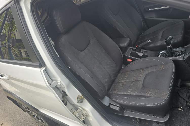 Used Chery Tiggo 3X 2018 1.5L Manual Comfort Edition Right Front Seat