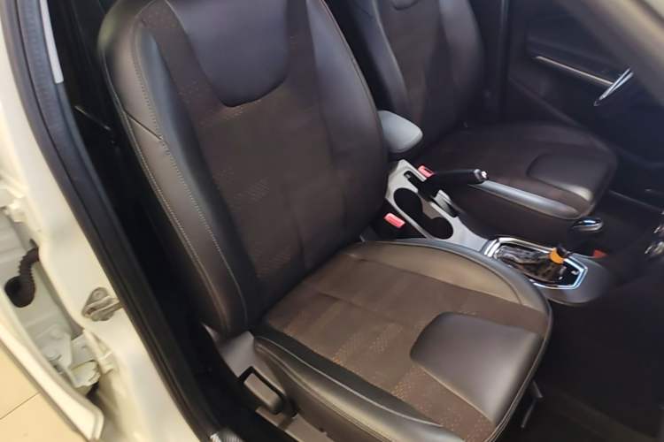 Used Chery Tiggo 3X 2018 1.5L Automatic Elite Edition Right Front Seat