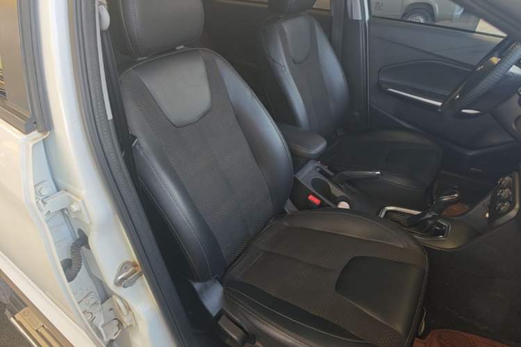 Used Chery Tiggo 3X 2018 1.5L Automatic Elite Edition Right Front Seat