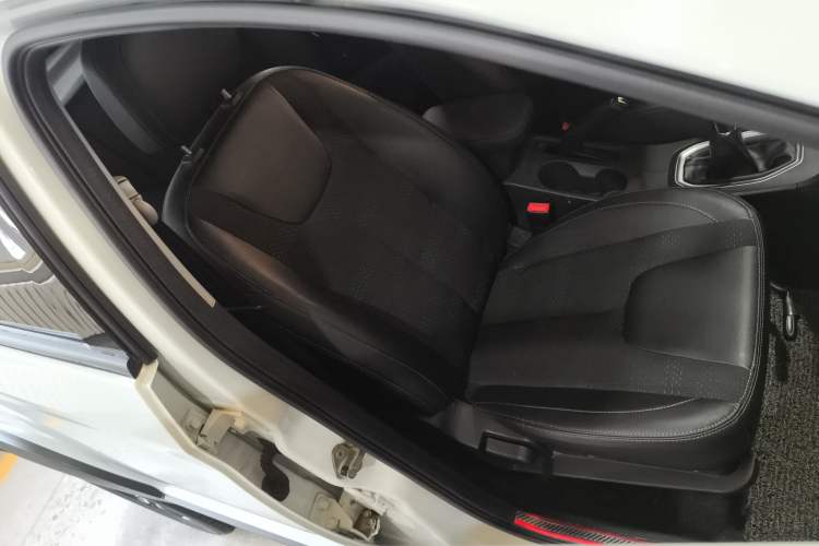 Used Chery Tiggo 3X 2018 1.5L Manual Elite Edition Right Front Seat