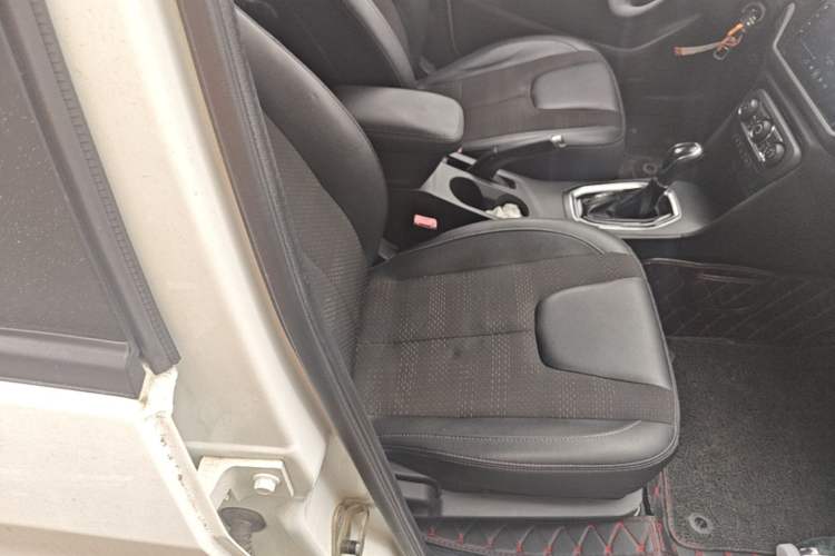 Used Chery Tiggo 3X 2018 1.5L Automatic Elite Edition Right Front Seat