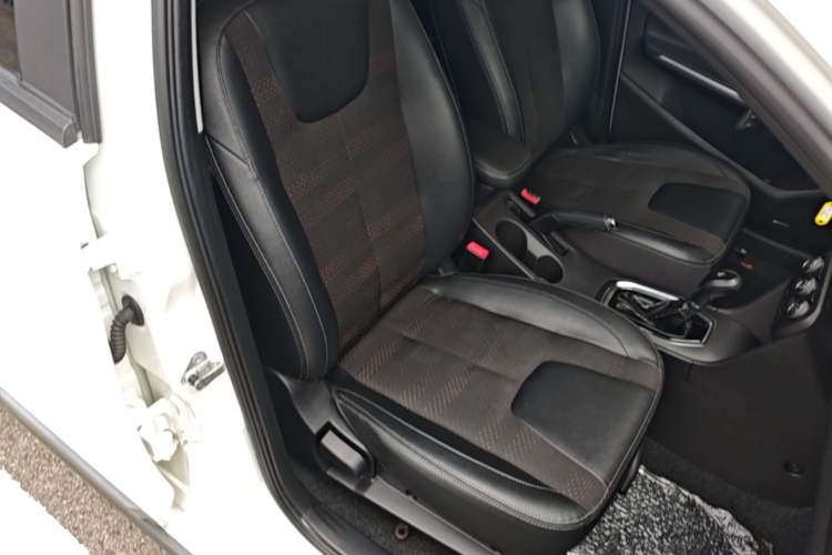 Used Chery Tiggo 3X 2018 1.5L Automatic Elite Edition Right Front Seat