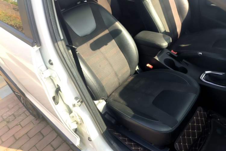Used Chery Tiggo 3X 2018 1.5L Automatic Elite Edition Right Front Seat