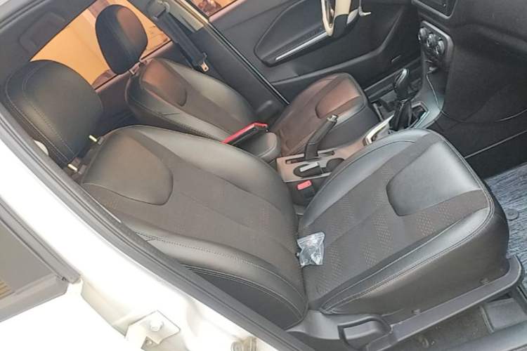 Used Chery Tiggo 3X 2018 1.5L Automatic Elite Edition Right Front Seat