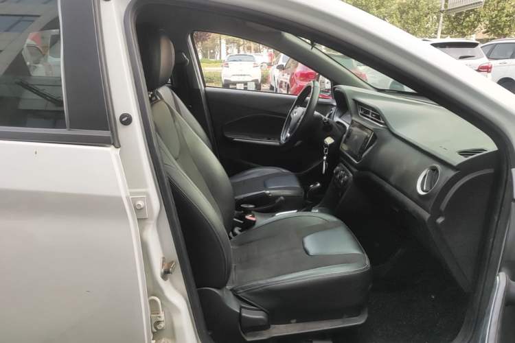 Used Chery Tiggo 3X 2018 1.5L Automatic Elite Edition Right Front Seat