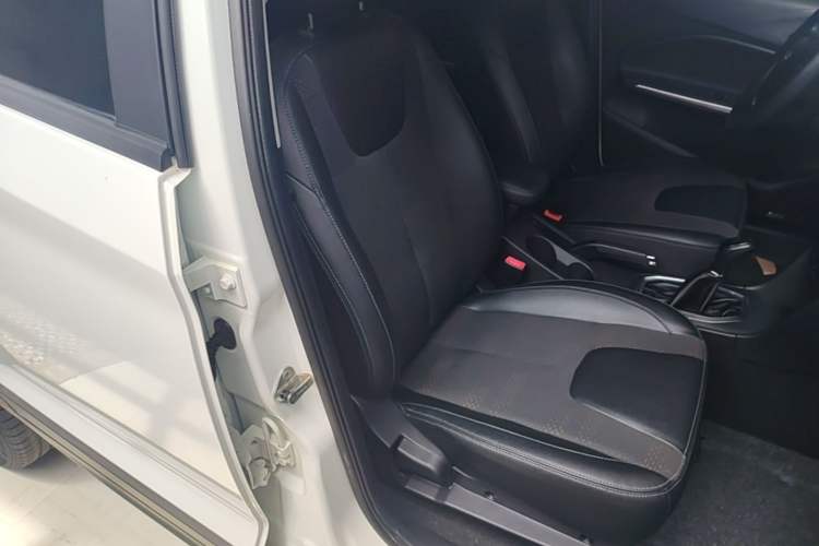 Used Chery Tiggo 3X 2018 1.5L Manual Elite Edition Right Front Seat