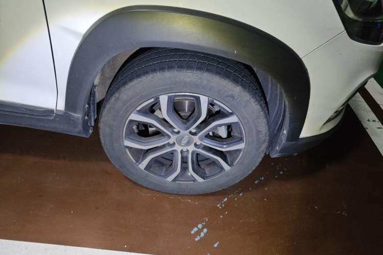 Used Chery Tiggo 3X 2018 1.5L Automatic Elite Edition Right Front Wheel Hub