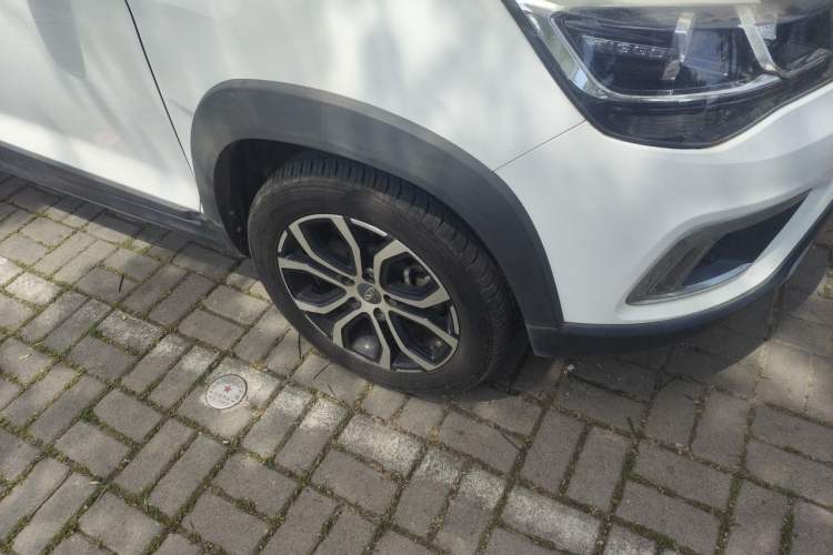 Used Chery Tiggo 3X 2018 1.5L Manual Elite Edition Right Front Wheel Hub