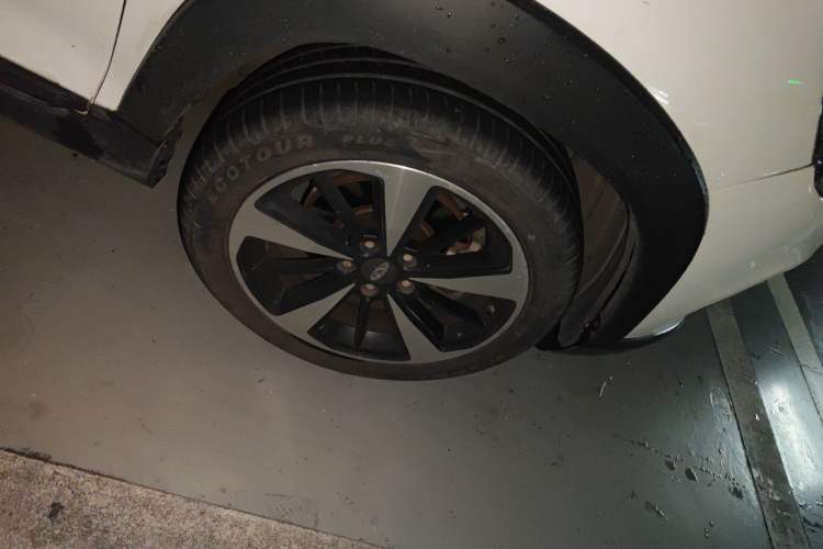 Used Chery Tiggo 3X 2018 1.5L Automatic Luxury Edition Right Front Wheel Hub