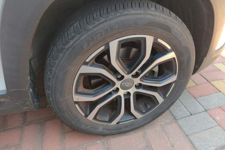 Used Chery Tiggo 3X 2018 1.5L Automatic Comfort Edition Right Front Wheel Hub