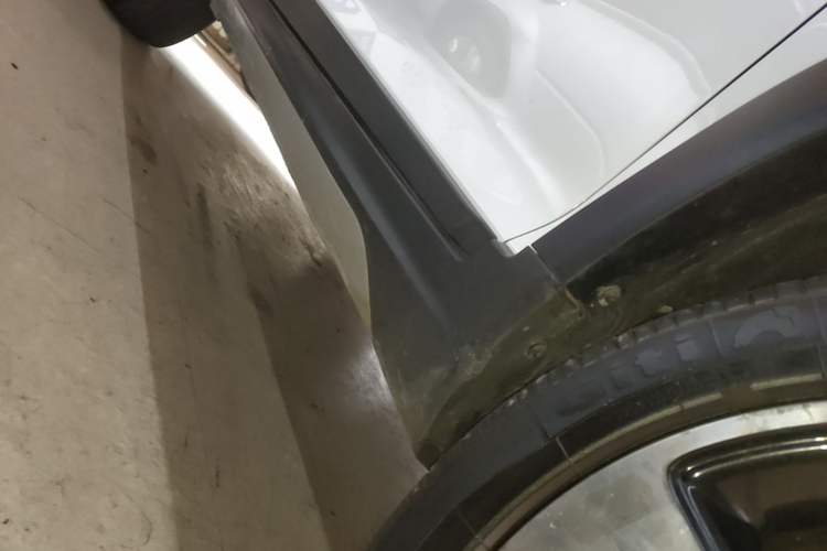 Used Chery Tiggo 3X 2018 1.5L Automatic Luxury Edition Right Side Sill
