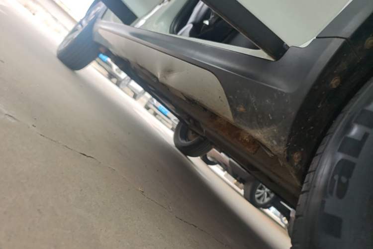 Used Chery Tiggo 3X 2018 1.5L Automatic Elite Edition Right Side Sill