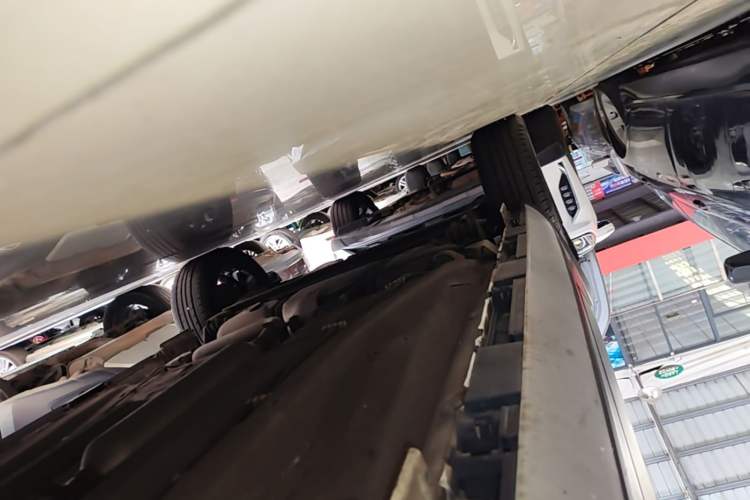 Used Chery Tiggo 3X 2018 1.5L Automatic Elite Edition Right Side Sill