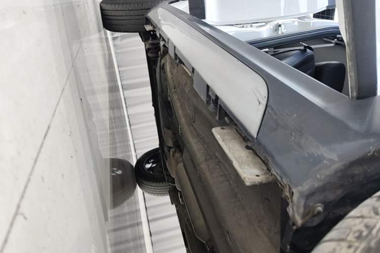 Used Chery Tiggo 3X 2018 1.5L Automatic Elite Edition Right Side Sill