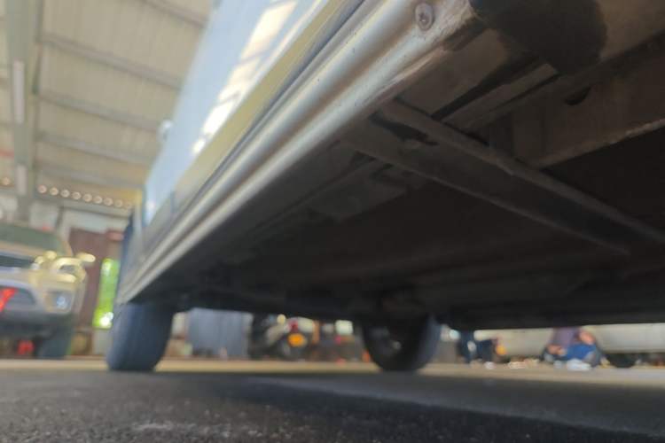Used Chery Tiggo 3X 2018 1.5L Automatic Elite Edition Right Side Sill