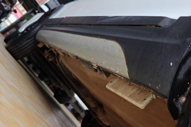 Used Chery Tiggo 3X 2018 1.5L Automatic Comfort Edition Right Side Sill