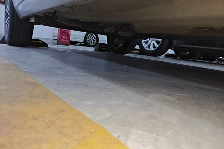 Used Chery Tiggo 3X 2018 1.5L Manual Elite Edition Right Side Sill