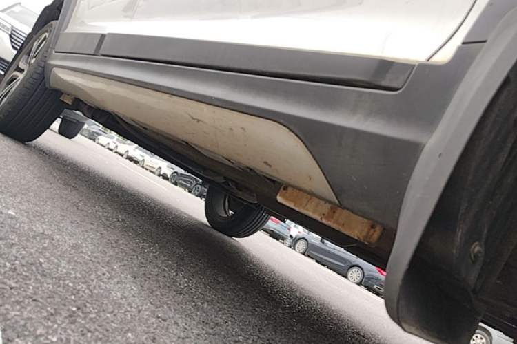 Used Chery Tiggo 3X 2018 1.5L Automatic Elite Edition Right Side Sill