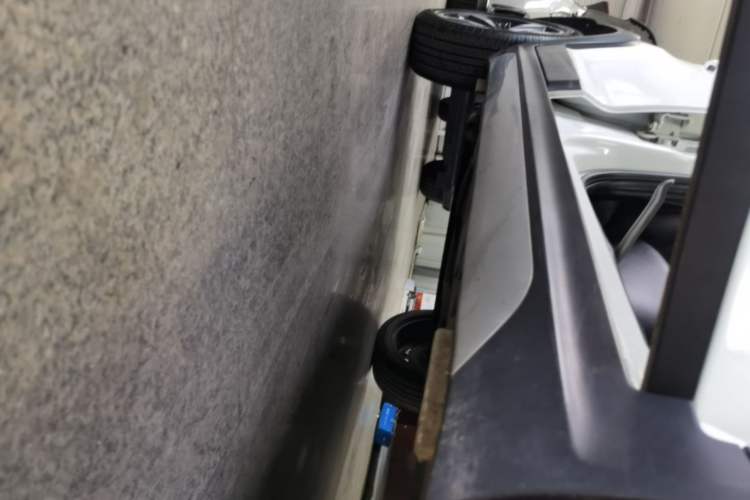 Used Chery Tiggo 3X 2018 1.5L Automatic Luxury Edition Right Side Sill