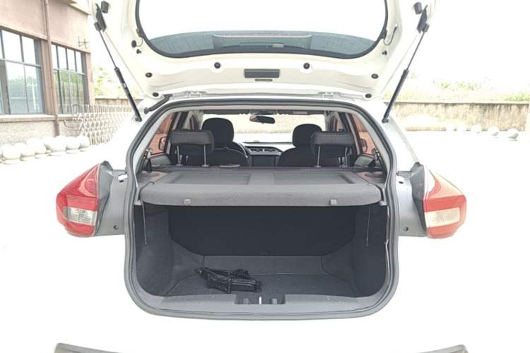 Used Chery Tiggo 3X 2018 1.5L Automatic Comfort Edition Trunk