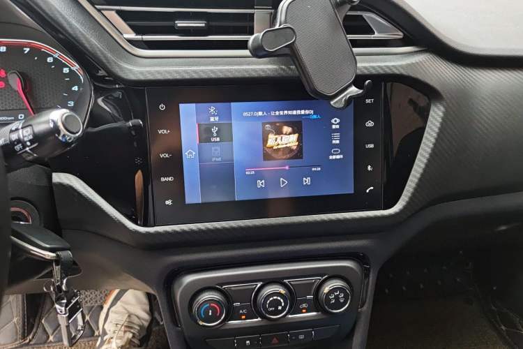 Used Chery Tiggo 3X 2018 1.5L Automatic Luxury Edition Audio And AC Panel