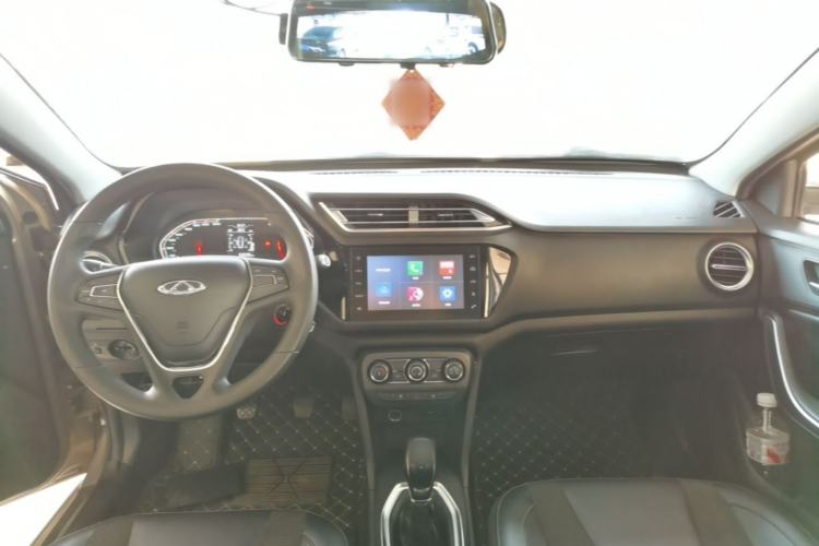 Used Chery Tiggo 3X 2018 1.5L Manual Elite Edition Center Console