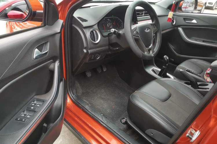 Used Chery Tiggo 3X 2018 1.5L Manual Elite Edition Driver Seat