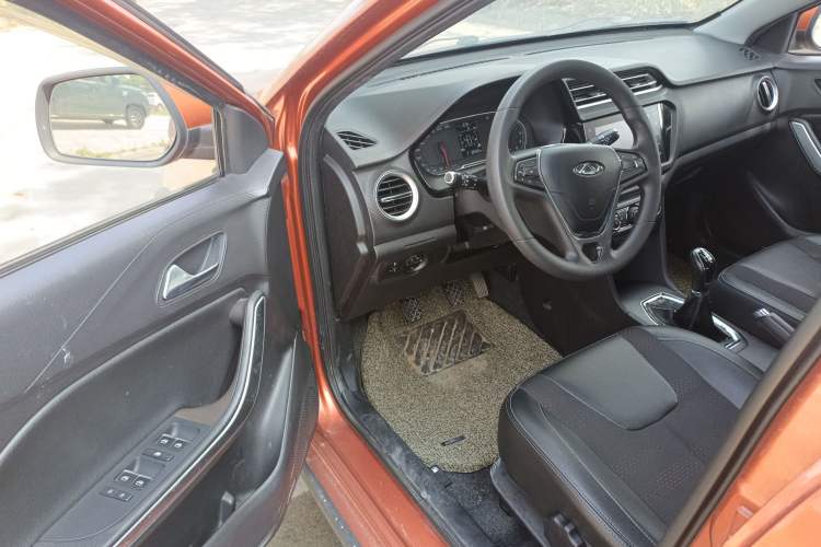 Used Chery Tiggo 3X 2018 1.5L Manual Elite Edition Driver Seat