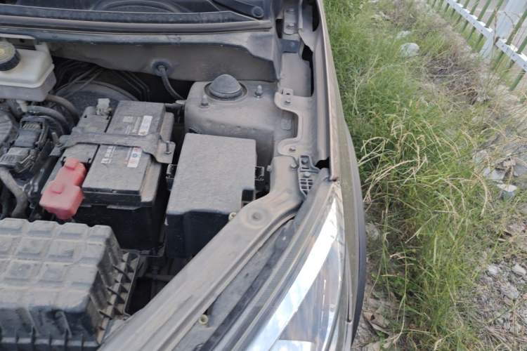 Used Chery Tiggo 3X 2018 1.5L Automatic Elite Edition Engine Bay Left
