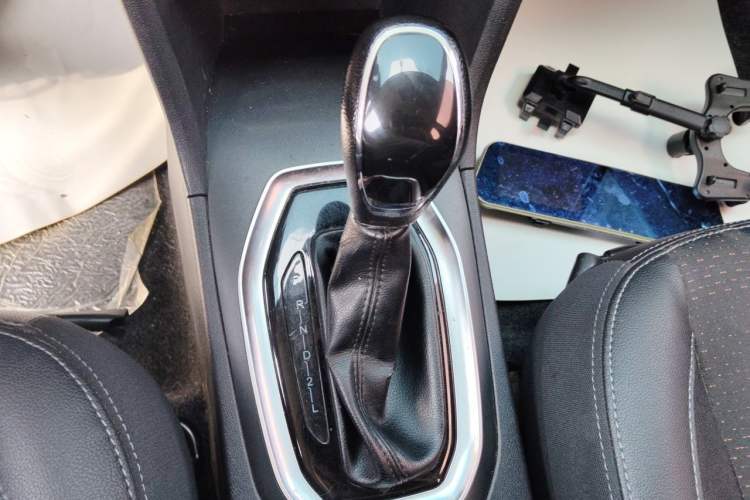 Used Chery Tiggo 3X 2018 1.5L Automatic Elite Edition Gear Lever