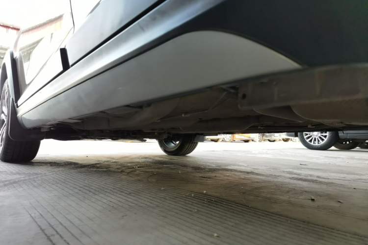 Used Chery Tiggo 3X 2018 1.5L Manual Elite Edition Left Side Sill