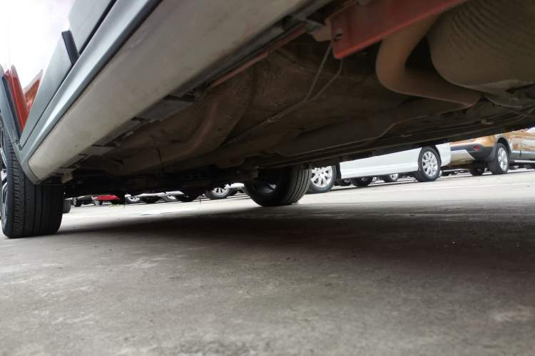 Used Chery Tiggo 3X 2018 1.5L Manual Elite Edition Left Side Sill