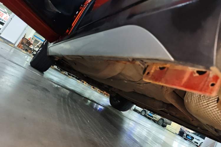 Used Chery Tiggo 3X 2018 1.5L Automatic Elite Edition Left Side Sill