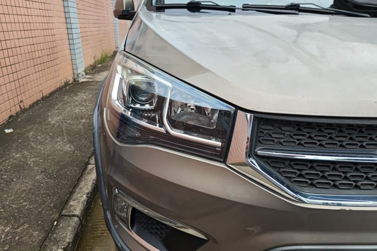Used Chery Tiggo 3X 2018 1.5L Automatic Luxury Edition Right Front Headlight