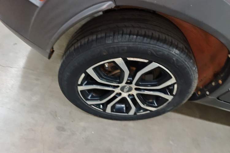 Used Chery Tiggo 3X 2018 1.5L Automatic Elite Edition Right Rear Wheel Hub